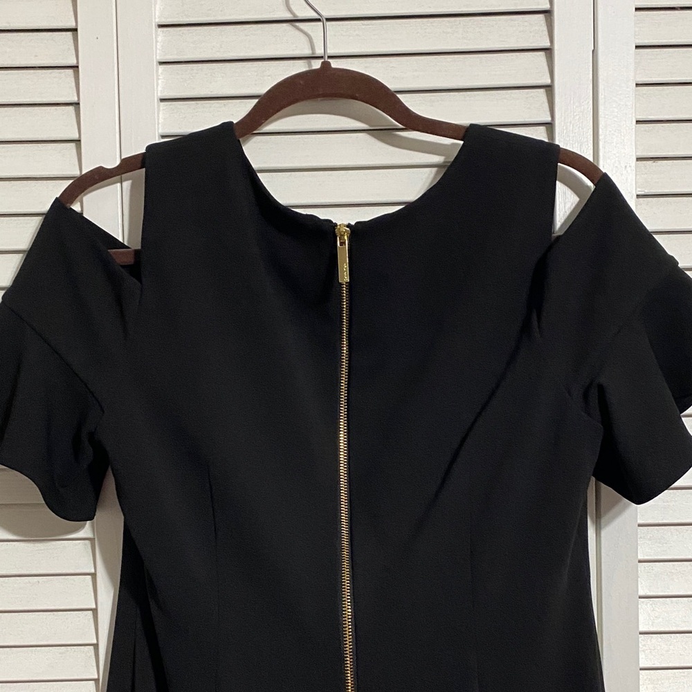 Calvin Klein cold shoulder dress! - Picture 4 of 8
